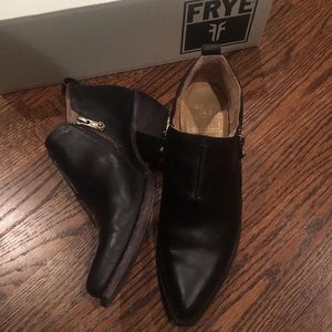 🖤 Frye Sachs Moto Shootie